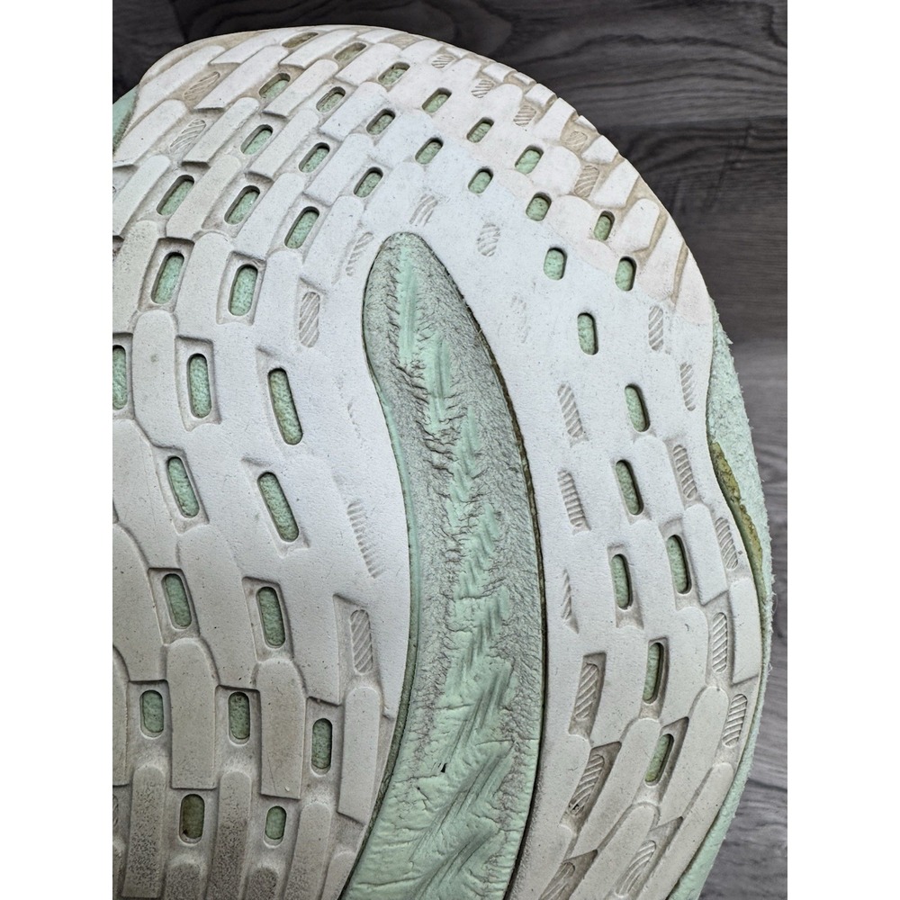 Womens Asics Gel-Nimbus 26 Running Shoes. Size 9.5 Athletic Sneakers - Picture 10 of 13